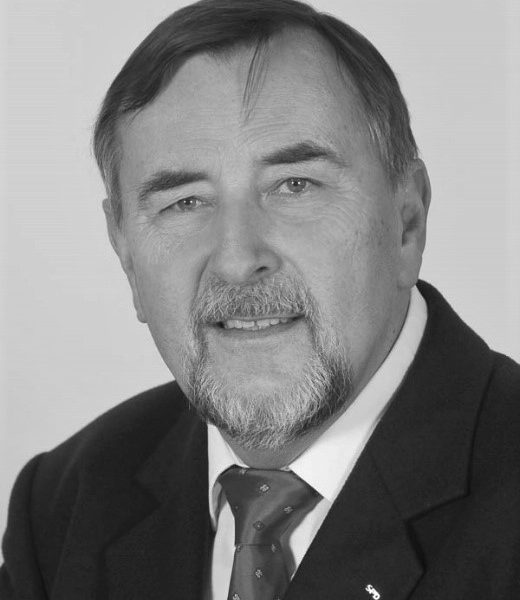 Portraitbild von Hartmut Benthin